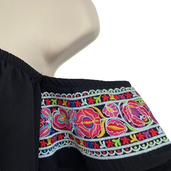 Vava by joy han Off the Shoulder Embroidered Top Size XS - Picture 4 of 8